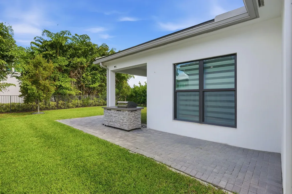 8544 Apple Falls Lane Boca Raton FL 33496