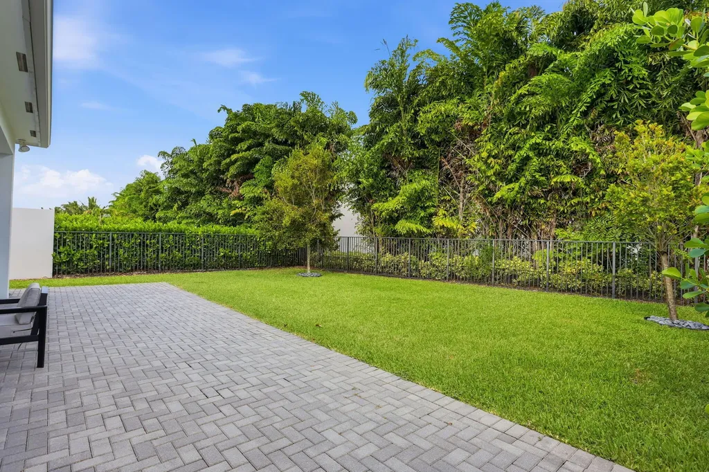 8544 Apple Falls Lane Boca Raton FL 33496