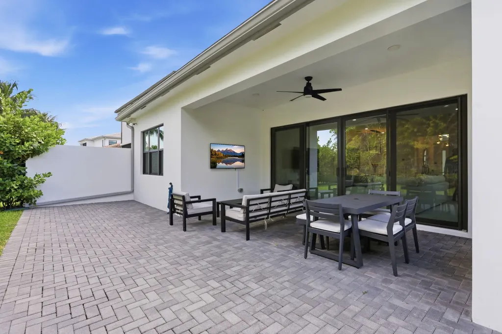 8544 Apple Falls Lane Boca Raton FL 33496