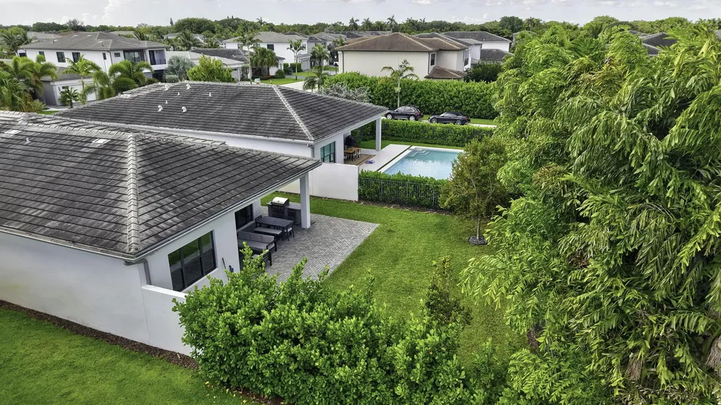 8544 Apple Falls Lane Boca Raton FL 33496