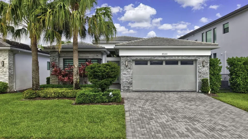8544 Apple Falls Lane Boca Raton FL 33496