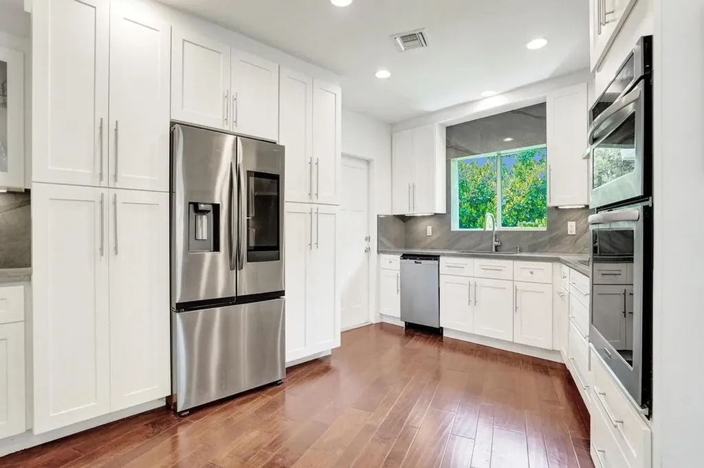 5 Gatehouse Road Sea Ranch Lakes FL 33308