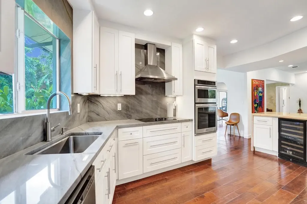 5 Gatehouse Road Sea Ranch Lakes FL 33308