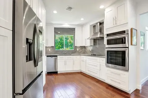 5 Gatehouse Road Sea Ranch Lakes FL 33308