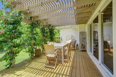 5 Gatehouse Road Sea Ranch Lakes FL 33308