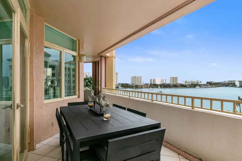 300 SE 5th Avenue Boca Raton FL 33432