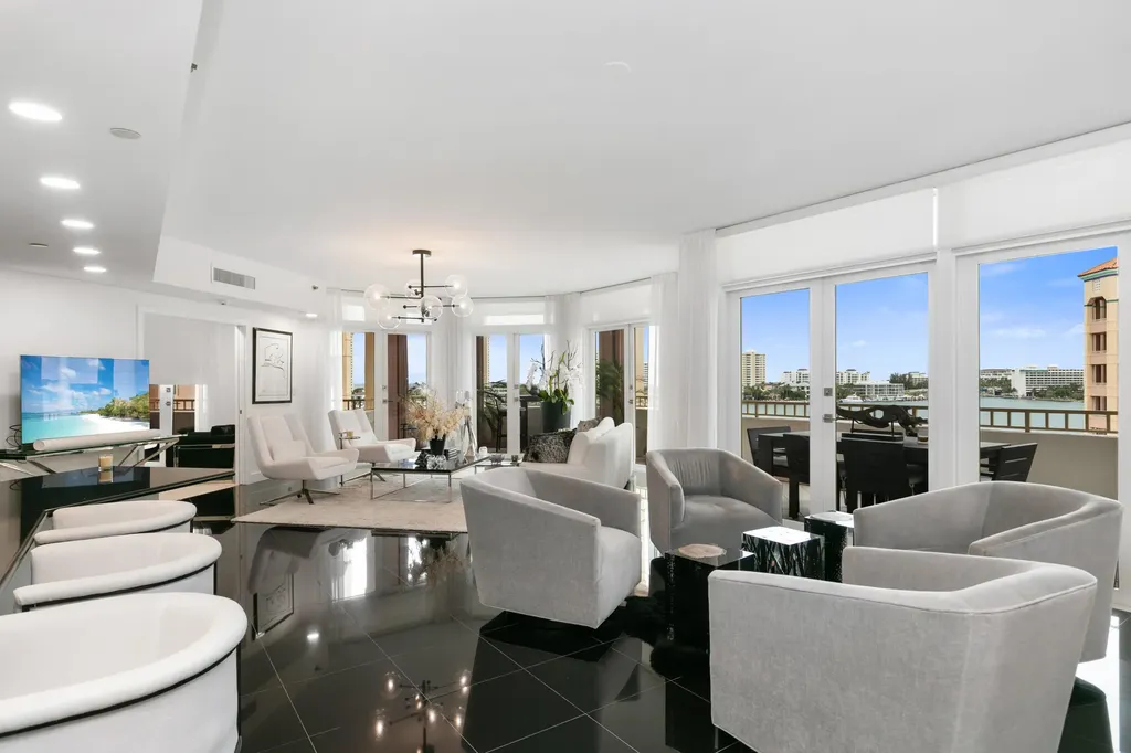 300 SE 5th Avenue Boca Raton FL 33432