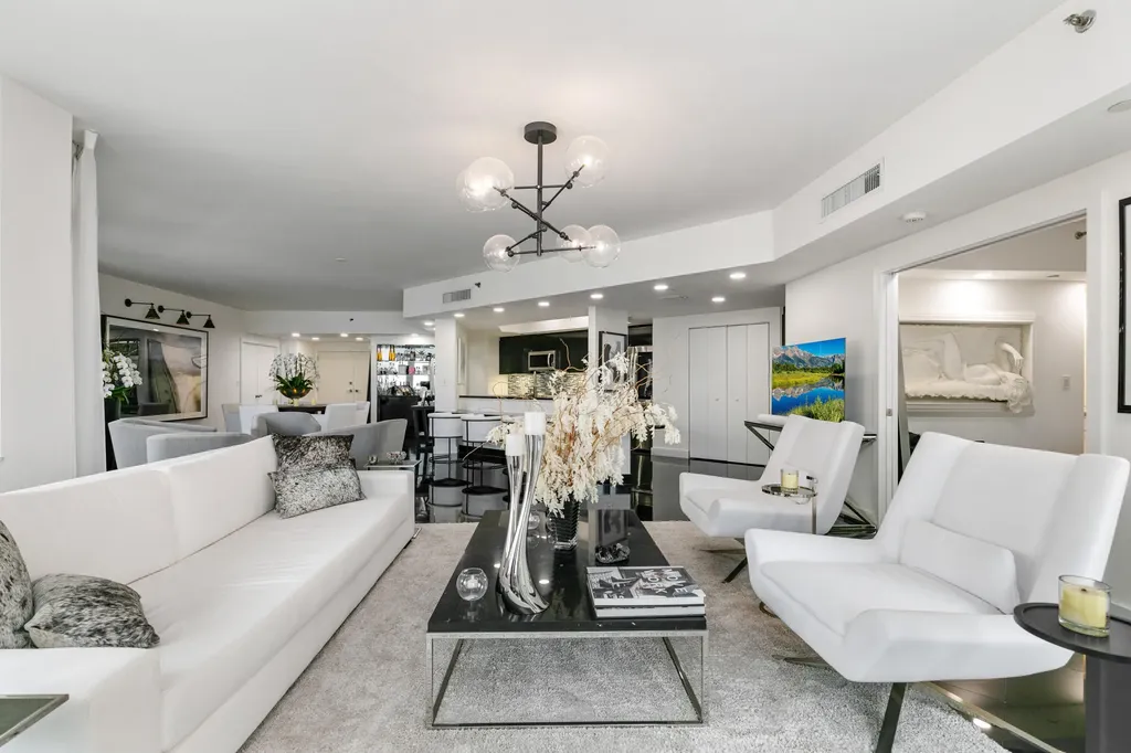 300 SE 5th Avenue Boca Raton FL 33432