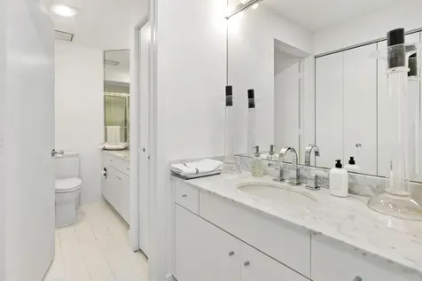 300 SE 5th Avenue Boca Raton FL 33432