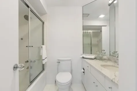 300 SE 5th Avenue Boca Raton FL 33432