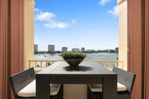300 SE 5th Avenue Boca Raton FL 33432