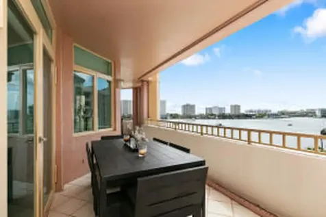 300 SE 5th Avenue Boca Raton FL 33432