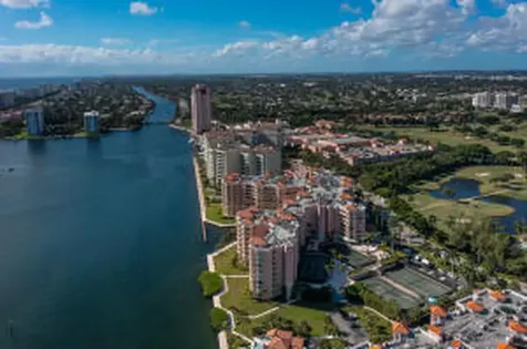 300 SE 5th Avenue Boca Raton FL 33432