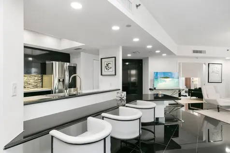300 SE 5th Avenue Boca Raton FL 33432