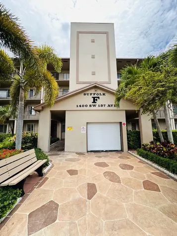 1400 SW 137 Avenue Pembroke Pines FL 33027
