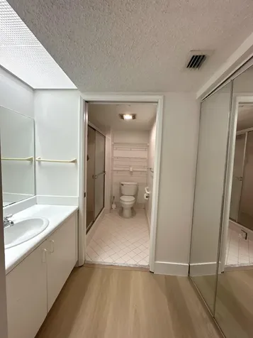 1400 SW 137 Avenue Pembroke Pines FL 33027