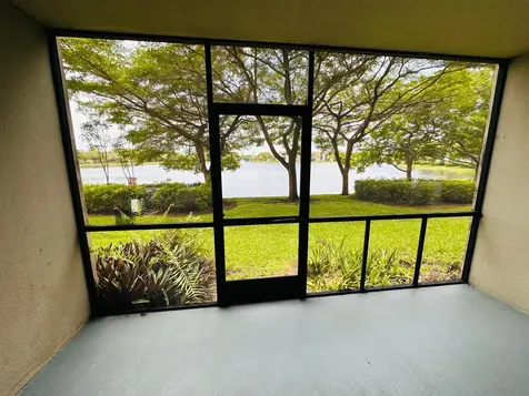 1400 SW 137 Avenue Pembroke Pines FL 33027