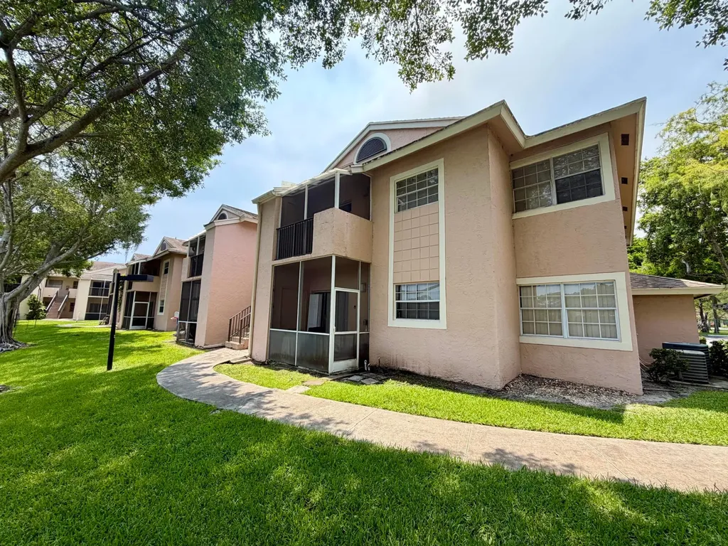 641 Cypress Lake Boulevard Deerfield Beach FL 33064