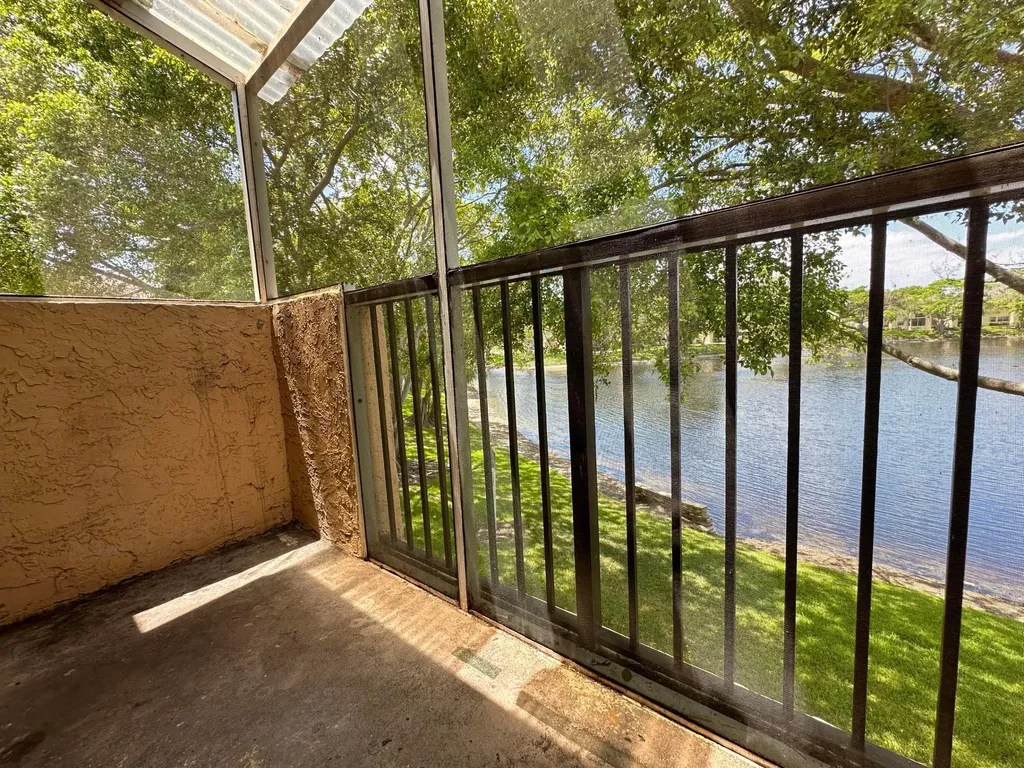 641 Cypress Lake Boulevard Deerfield Beach FL 33064
