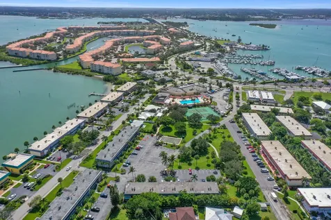 1181 Carlton Court Fort Pierce FL 34949