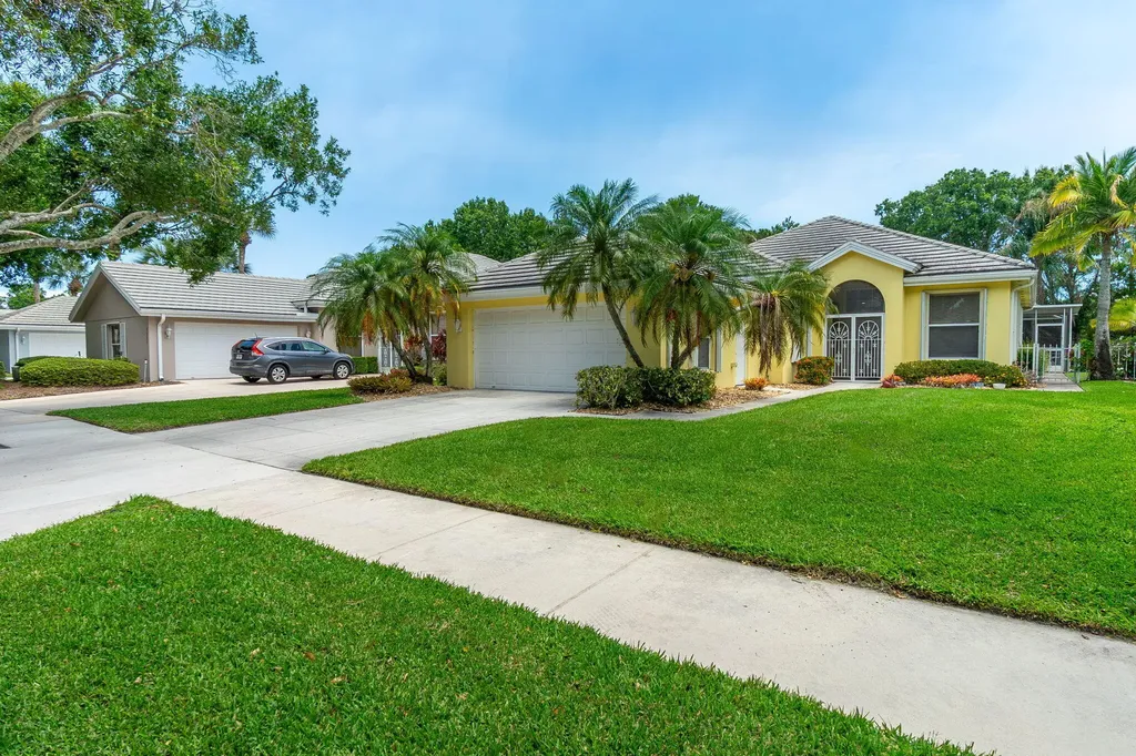 7533 SE Autumn Lane Hobe Sound FL 33455