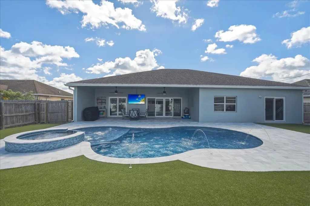 2142 SW Pruitt Street Port St Lucie FL 34953