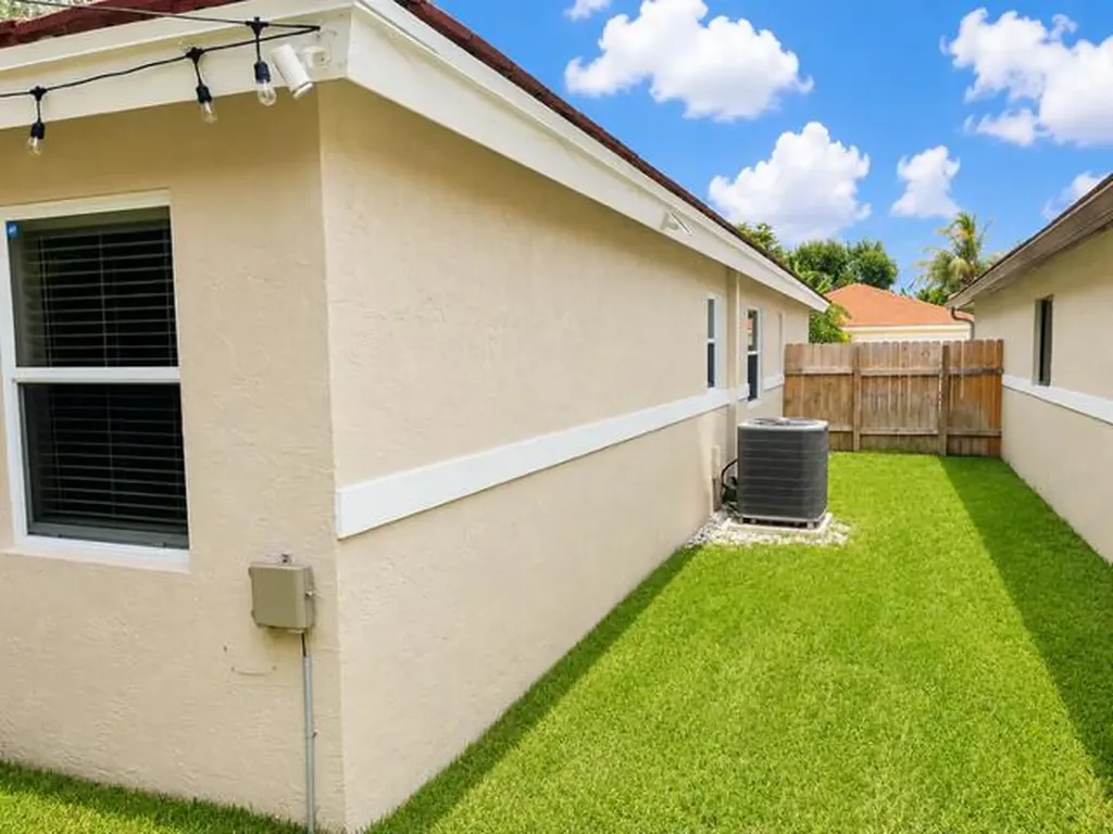 12280 Dartmoor Drive Wellington FL 33414