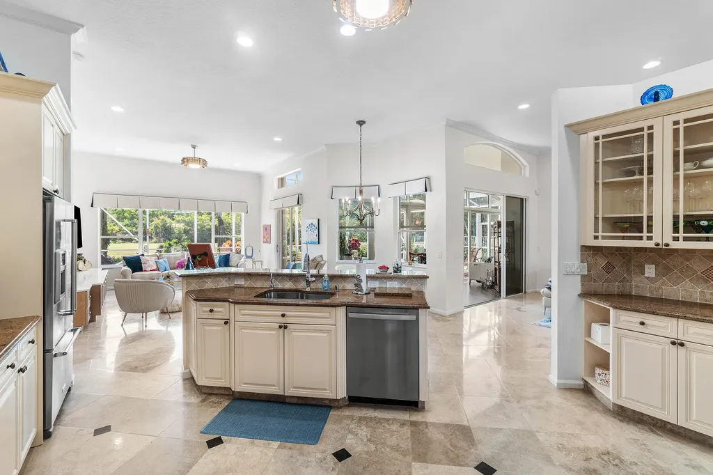 6847 W Liseron Boynton Beach FL 33437