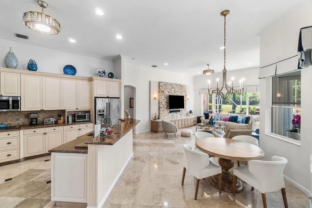 6847 W Liseron Boynton Beach FL 33437