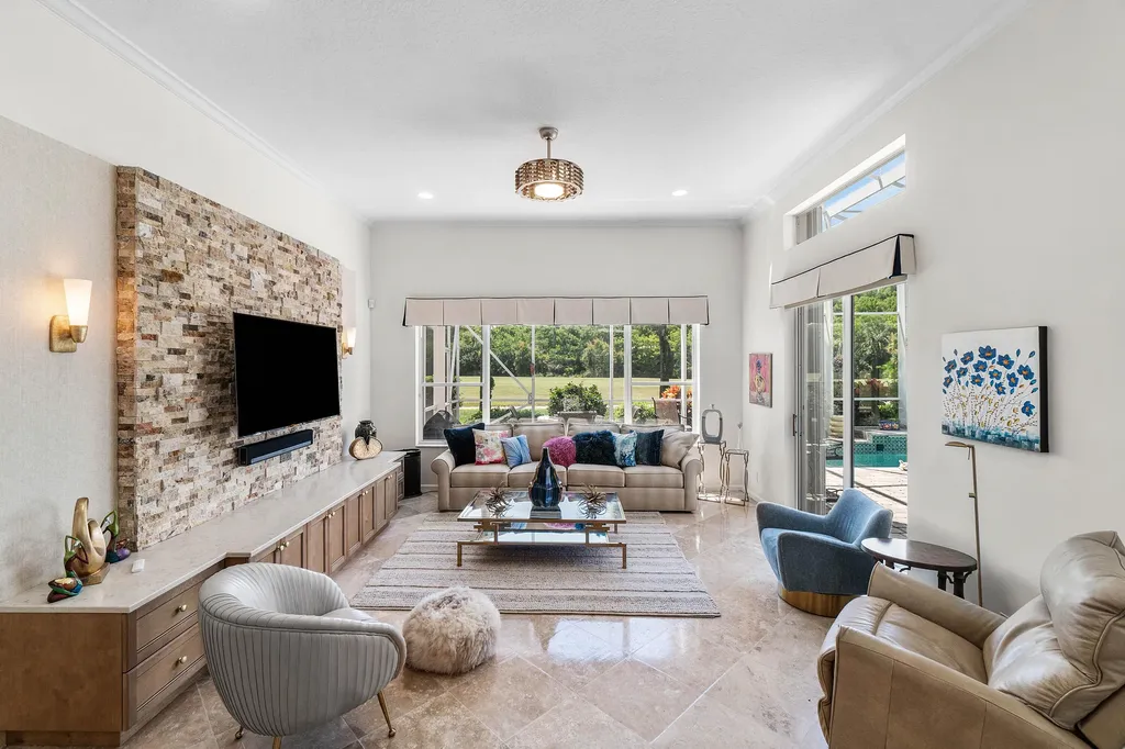 6847 W Liseron Boynton Beach FL 33437