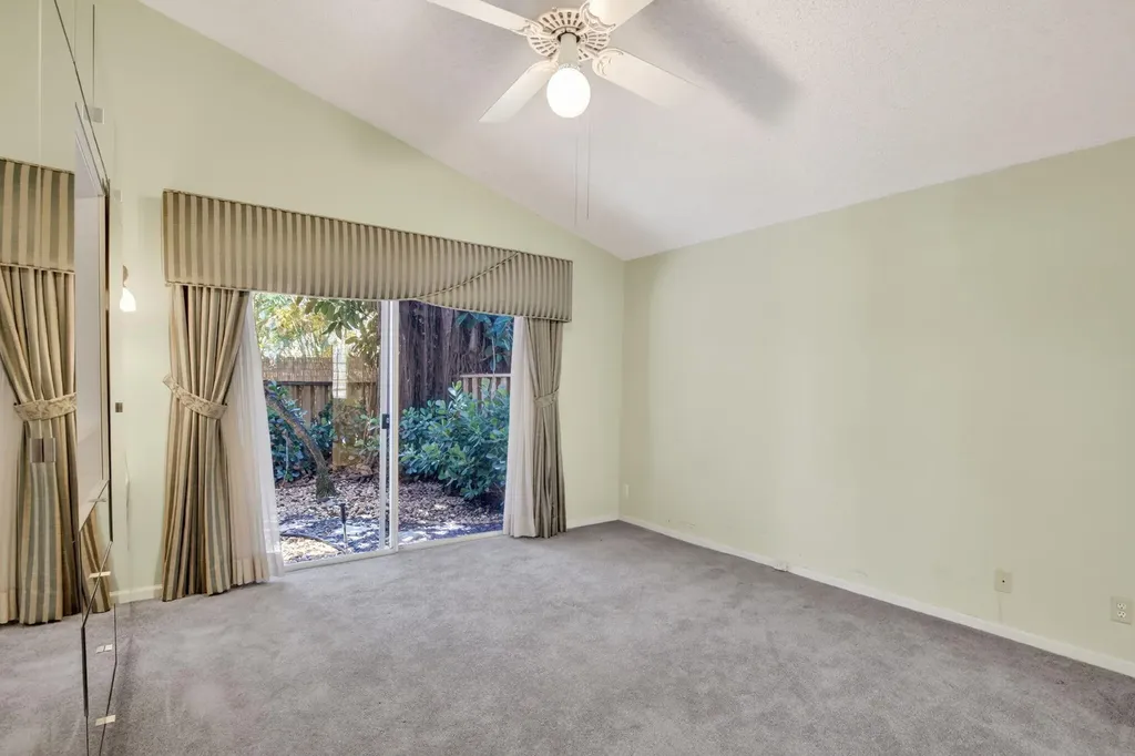10124 NW 4th Street NW Plantation FL 33324