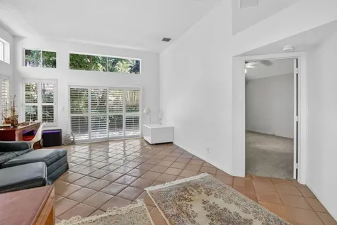 10124 NW 4th Street NW Plantation FL 33324
