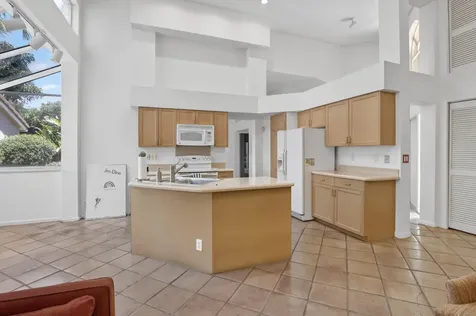 10124 NW 4th Street NW Plantation FL 33324