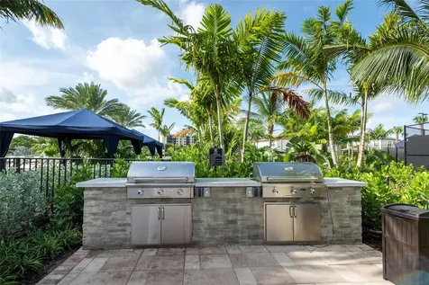 4412 Silverwood Lane S Oakland Park FL 33309