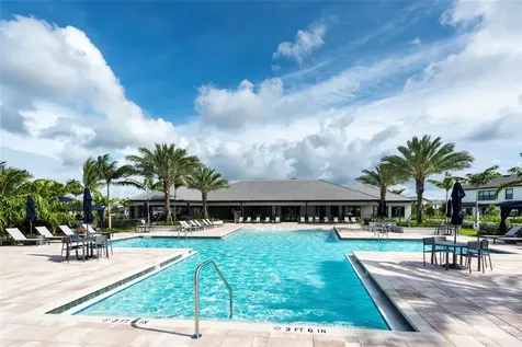 4412 Silverwood Lane S Oakland Park FL 33309