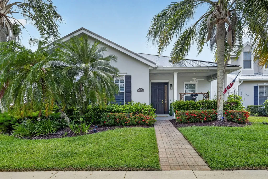 10542 SW Westlawn Boulevard Port St Lucie FL 34987
