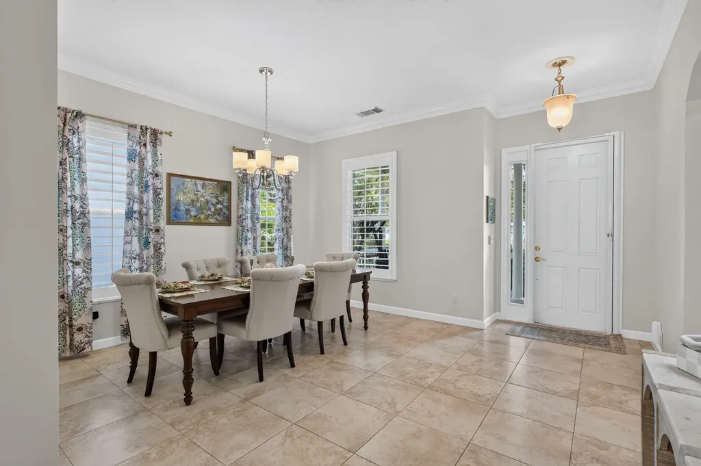 10542 SW Westlawn Boulevard Port St Lucie FL 34987