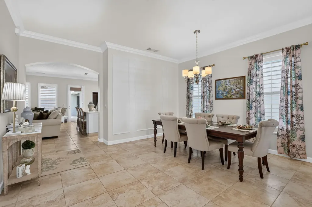 10542 SW Westlawn Boulevard Port St Lucie FL 34987