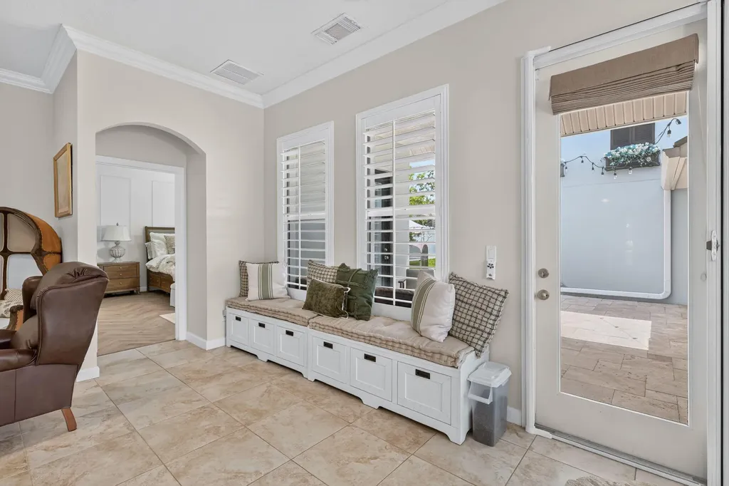 10542 SW Westlawn Boulevard Port St Lucie FL 34987