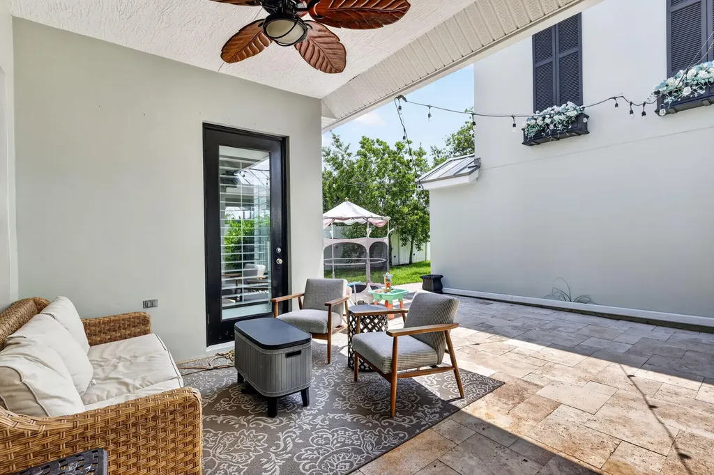 10542 SW Westlawn Boulevard Port St Lucie FL 34987