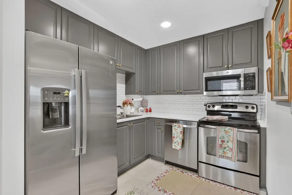 10542 SW Westlawn Boulevard Port St Lucie FL 34987
