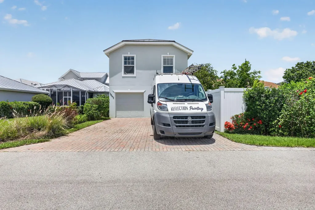 10542 SW Westlawn Boulevard Port St Lucie FL 34987