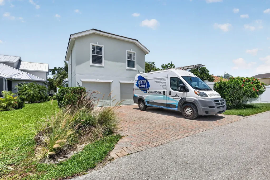 10542 SW Westlawn Boulevard Port St Lucie FL 34987