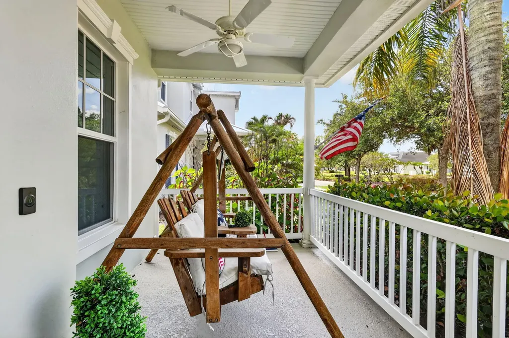 10542 SW Westlawn Boulevard Port St Lucie FL 34987