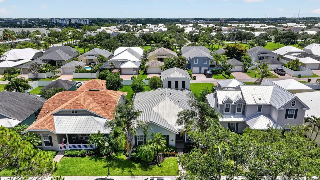 10542 SW Westlawn Boulevard Port St Lucie FL 34987