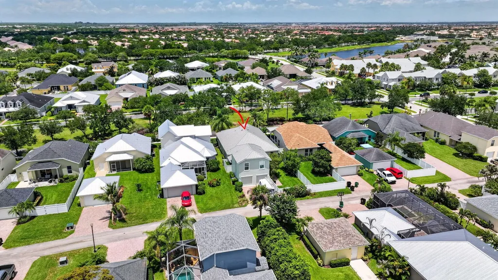 10542 SW Westlawn Boulevard Port St Lucie FL 34987