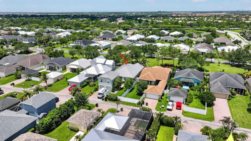10542 SW Westlawn Boulevard Port St Lucie FL 34987