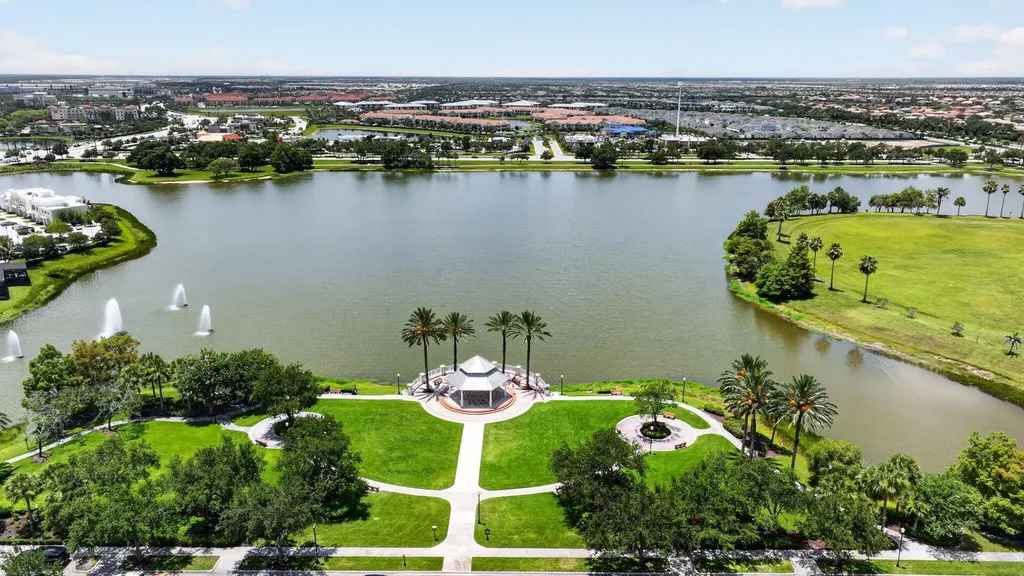 10542 SW Westlawn Boulevard Port St Lucie FL 34987