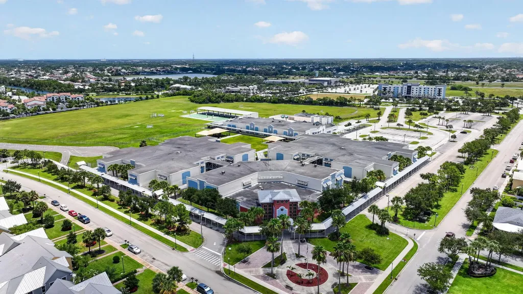 10542 SW Westlawn Boulevard Port St Lucie FL 34987