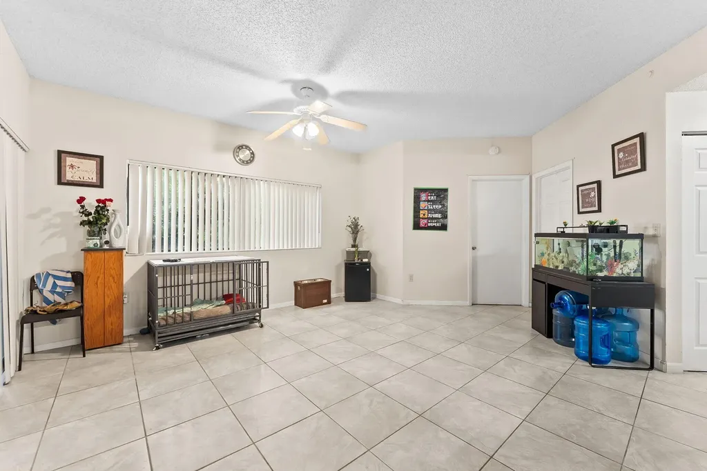 2550 SW 18th Terrace Fort Lauderdale FL 33315